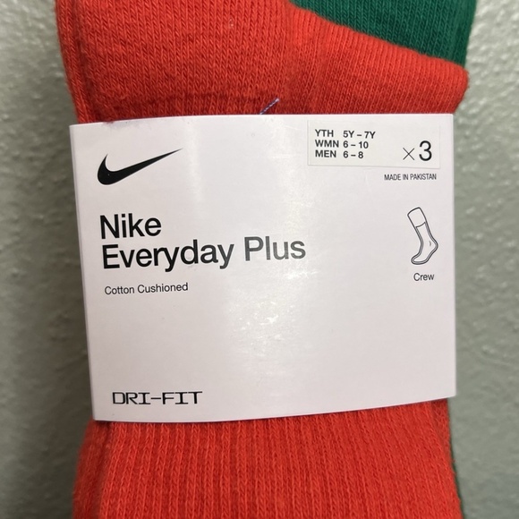 Nike Everyday Plus Dri Multicolor Crew Socks 3 Pair Size Women 6-10 Men 6-8 NWT - Picture 4 of 5